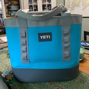 Reef blue yeti Camino carryall 35